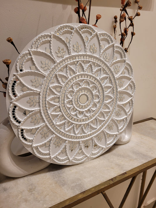 Lippan Art – Divine Lotus Wheel