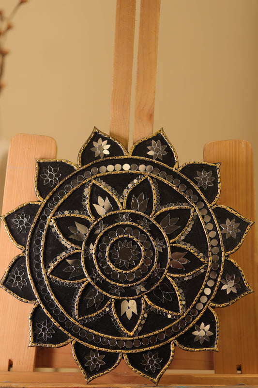 Lippan Art – Flower Pattern (Black) Handcrafted Wall Decor