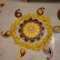 Rangoli Lippan Art – 14-Inch Circle with 6-Inch Tea Light Holder