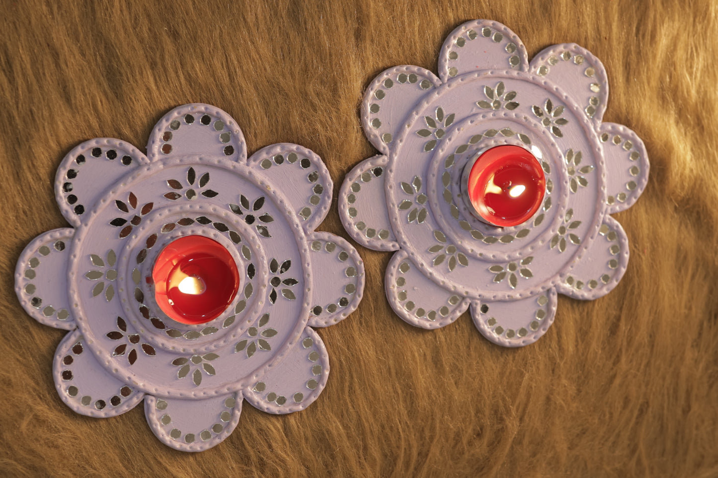 Flower-Shaped Tea Light Holder – 1 Pair (Lavender) with Candle