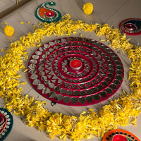 Lippan 1-Minute Rangoli – 12-Inch Circle with 6-Inch Paisley Petals