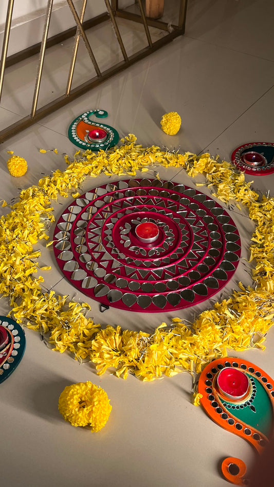 Lippan 1-Minute Rangoli – 12-Inch Circle with 6-Inch Paisley Petals