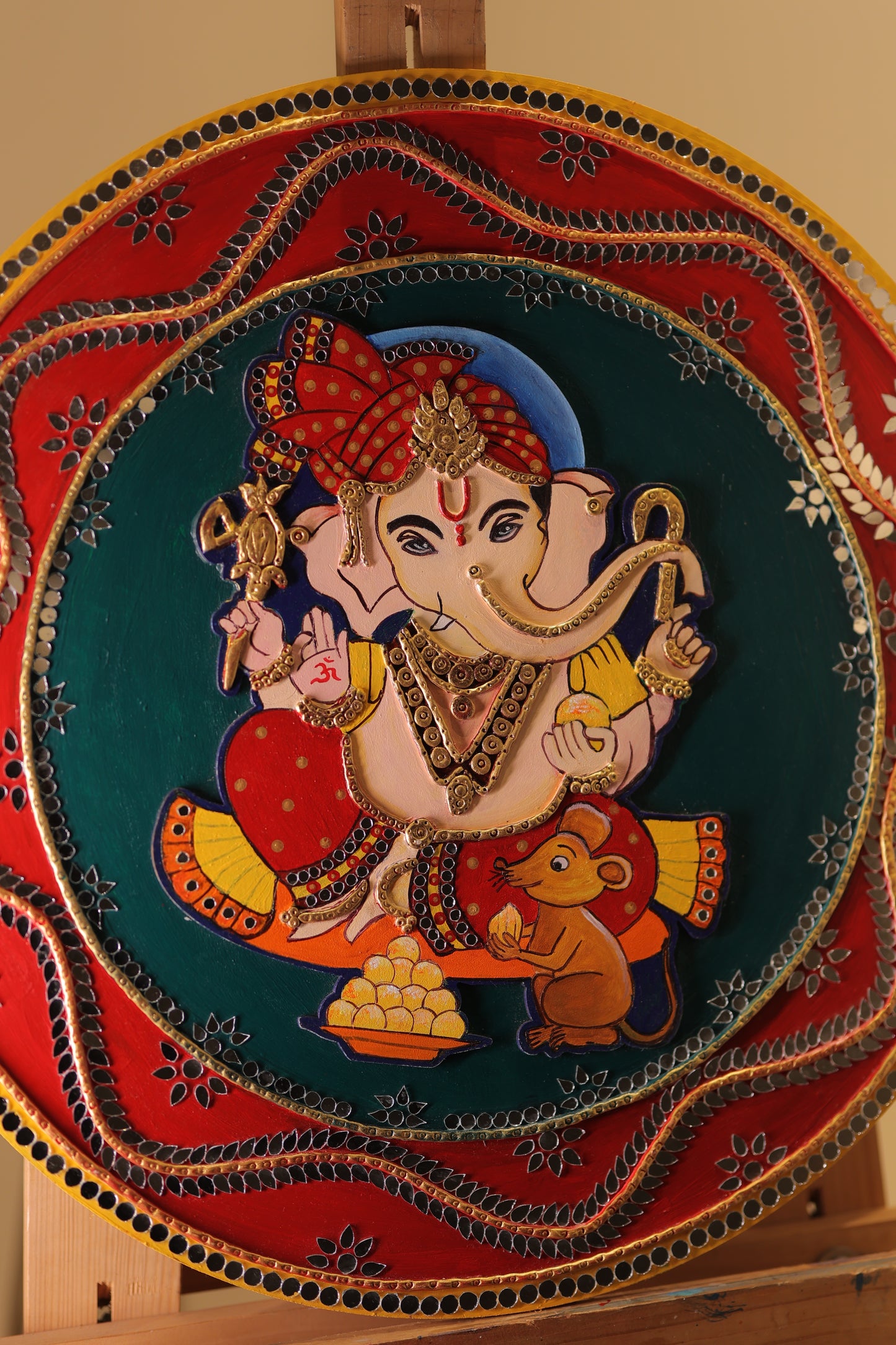 Lippan Art – 20-Inch Ganesha Ji with 3D Effect Handcrafted Wall Decor