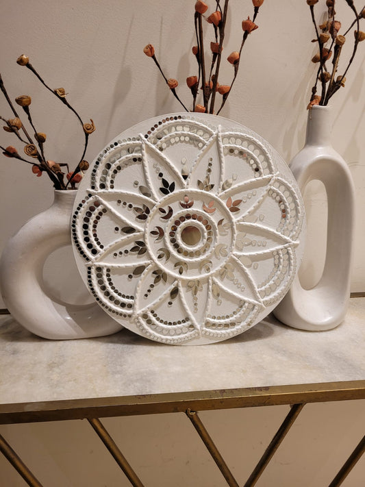 Lippan Art – White Lotus Star